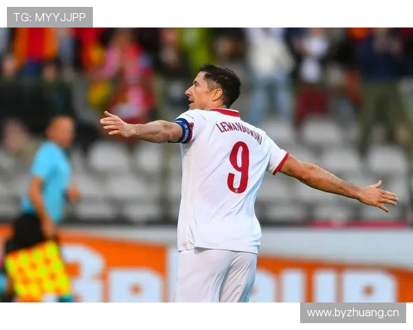 莱万多夫斯基作为波兰国家队队长表现稳健